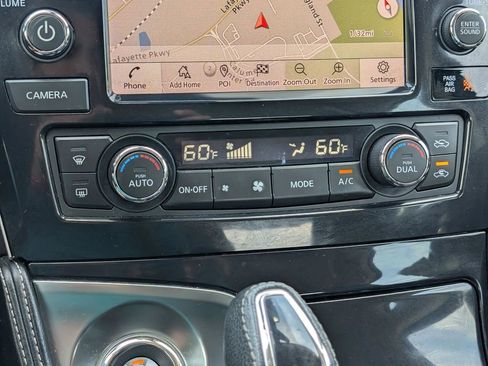 Used 2022 Nissan Maxima SV w/ Floor Mat Group FWD image 26