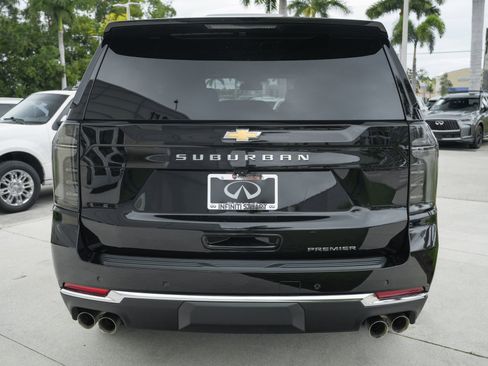 Used 2025 Chevrolet Suburban Premier image 26