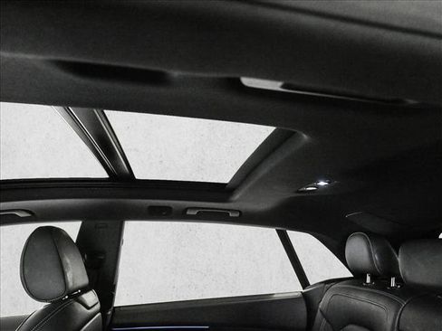 Certified 2025 Audi Q8 Prestige w/ Prestige Package image 20