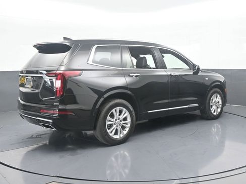 Used 2023 Cadillac XT6 Luxury image 6