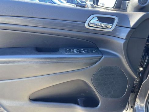 Certified 2021 Jeep Grand Cherokee Laredo X image 23