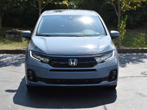 New 2026 Honda Odyssey Elite image 2