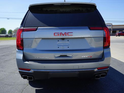 New 2026 GMC Yukon AT4 AWD/4WD image 4