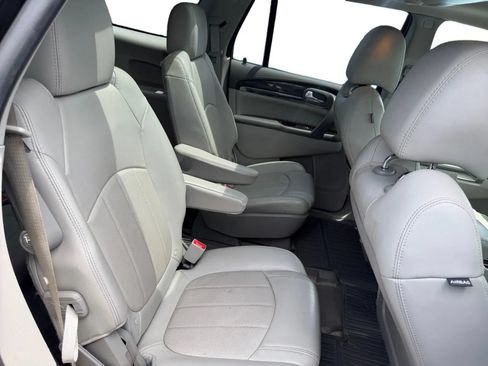 Used 2017 Buick Enclave Premium FWD image 19