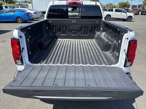 Used 2025 Chevrolet Colorado W/T RWD image 31