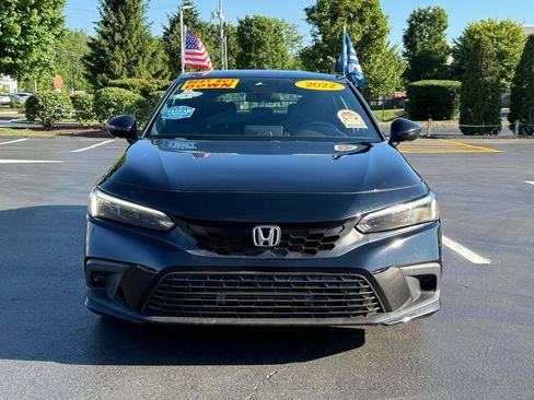 Used 2022 Honda Civic Sport image 2