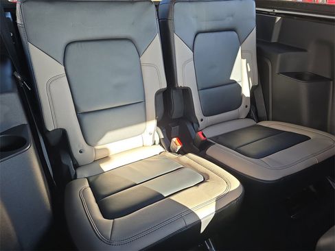 Used 2023 Ford Bronco Wildtrak image 28