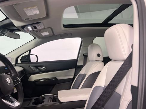 Used 2024 Honda Prologue Touring image 23