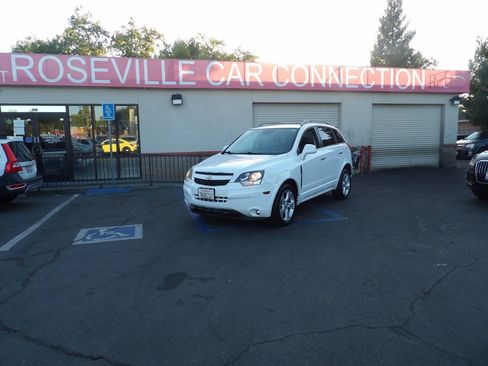 Used 2015 Chevrolet Captiva Sport LTZ FWD image 1