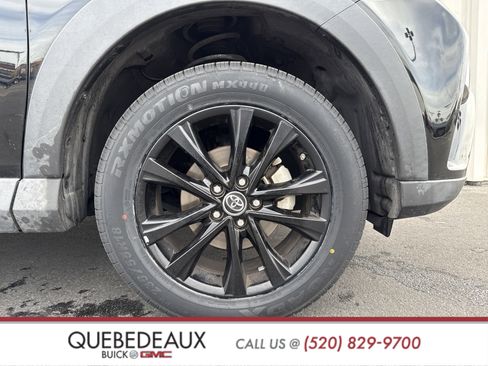 Used 2018 Toyota RAV4 Adventure image 16