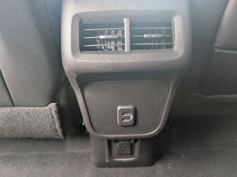 Used 2024 GMC Terrain SLT AWD/4WD image 35
