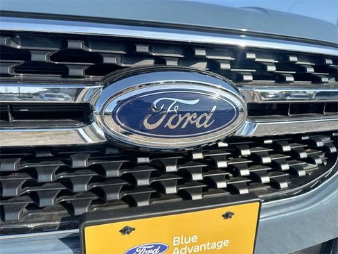 Certified 2025 Ford Ranger XLT w/ Chrome Accent Package image 34