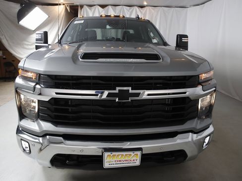 New 2026 Chevrolet Silverado 3500 LT w/ All Star Edition image 8