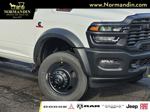 New 2026 RAM 5500 Tradesman AWD/4WD image 3