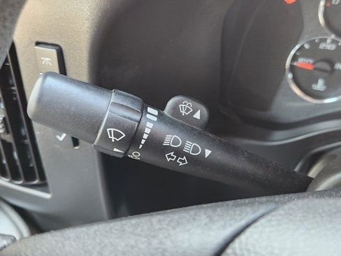 Used 2025 Chevrolet Express 3500 w/ Power Convenience Package image 25