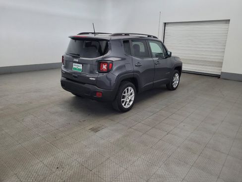 Used 2022 Jeep Renegade Latitude AWD/4WD image 9