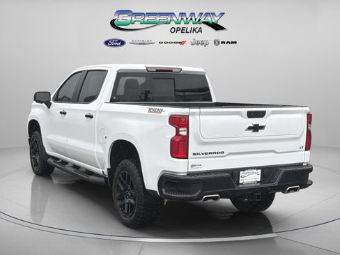 Used 2025 Chevrolet Silverado 1500 LT Trail Boss w/ LT Trail Boss Premium Package AWD/4WD image 10