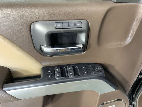 Used 2017 Chevrolet Silverado 1500 LTZ Z71 w/ LTZ Plus Package AWD/4WD image 14