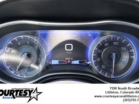 Used 2020 Chrysler 300 Limited RWD image 13