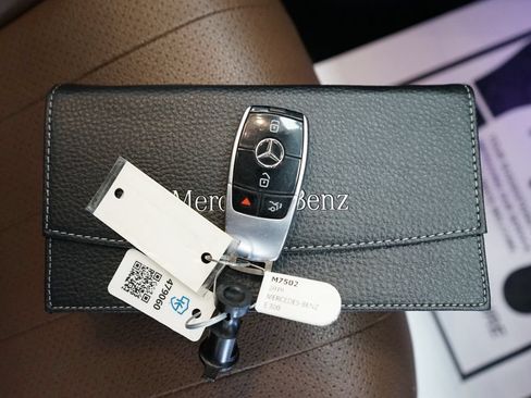 Used 2019 Mercedes-Benz E 300 w/ Premium 1 Package image 59