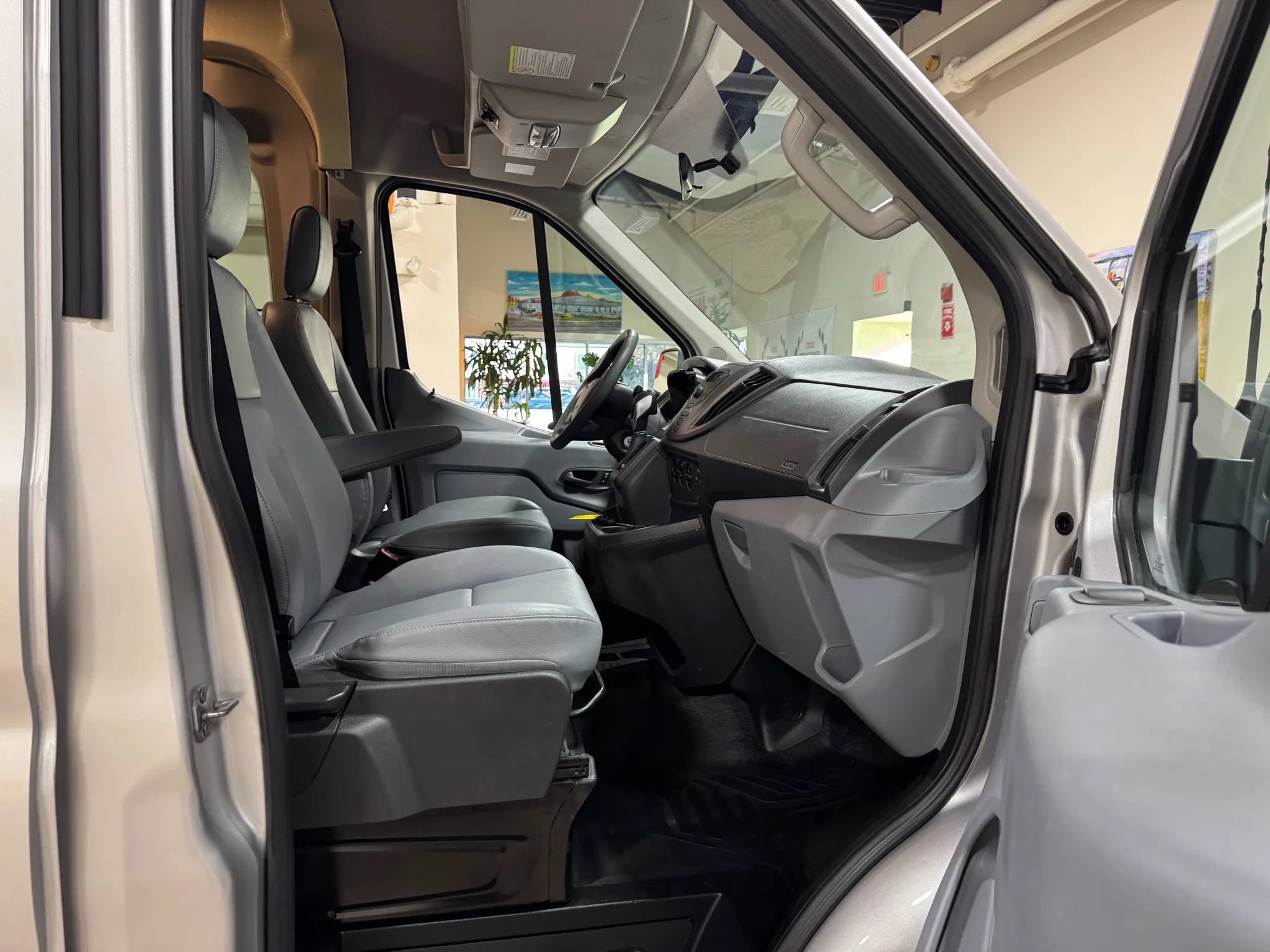 Used 2015 Ford Transit 350 148 Medium Roof RWD image 33