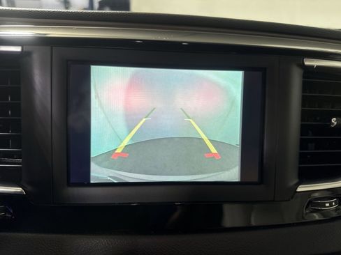 Used 2021 Chrysler Voyager Lxi image 19