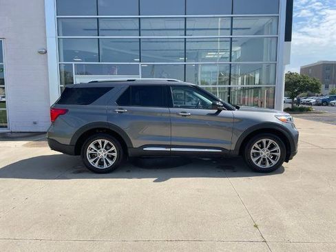 Certified 2024 Ford Explorer Limited AWD/4WD image 4