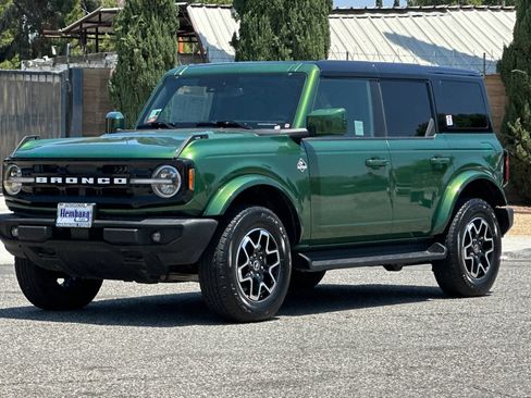 Used 2025 Ford Bronco Outer Banks AWD/4WD image 8
