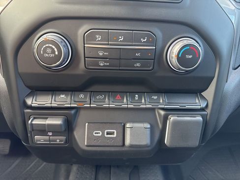 Used 2026 Chevrolet Silverado 1500 Custom RWD image 20