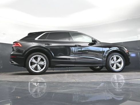 Used 2023 Audi Q8 Prestige AWD/4WD image 28
