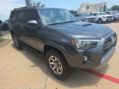 Used 2022 Toyota 4Runner TRD Off-Road AWD/4WD image 6