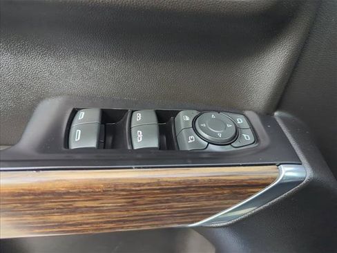 Used 2019 Chevrolet Silverado 1500 High Country AWD/4WD image 29
