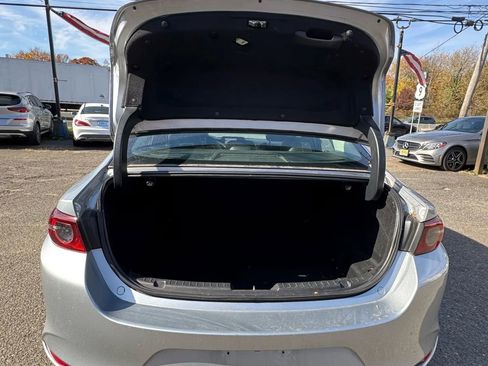 Used 2020 MAZDA MAZDA3 Select Sedan 4D image 17