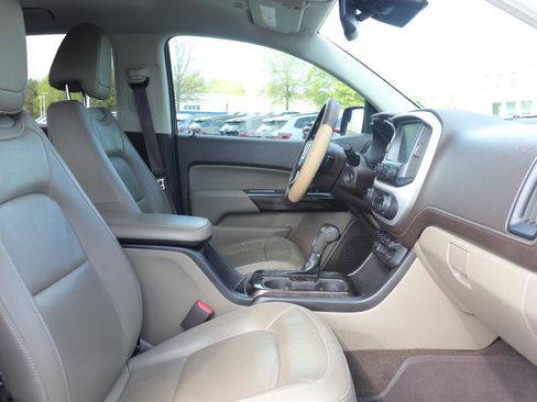 Used 2016 GMC Canyon SLT w/ Driver Alert Package image 18