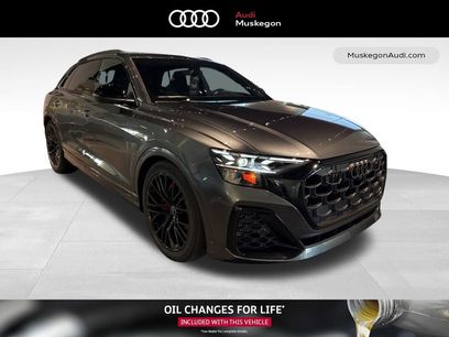 New 2025 Audi SQ8 Prestige