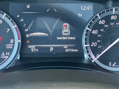 Used 2022 Toyota Highlander XLE AWD/4WD image 25