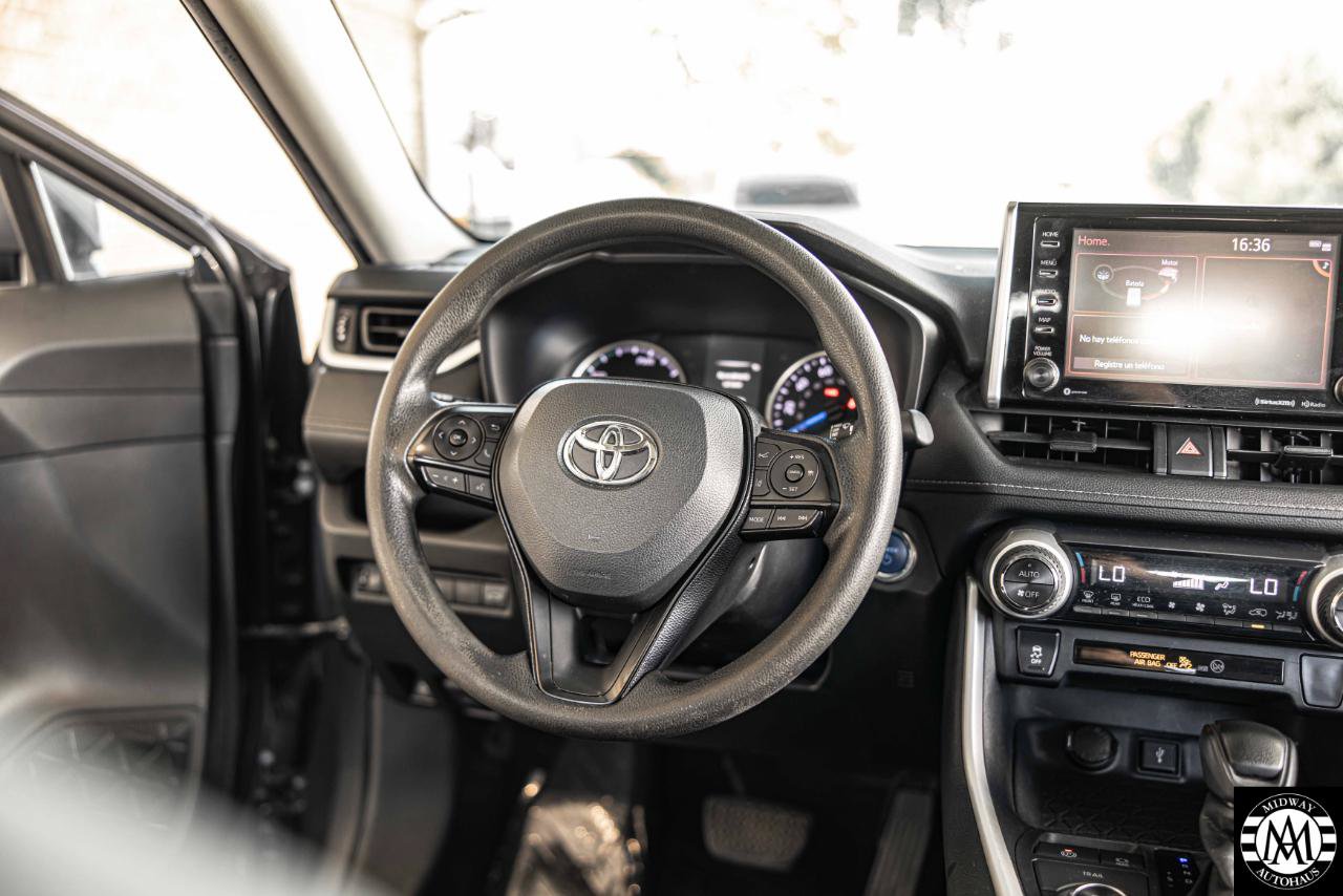 Used 2021 Toyota RAV4 XLE w/ Convenience Package AWD/4WD image 29