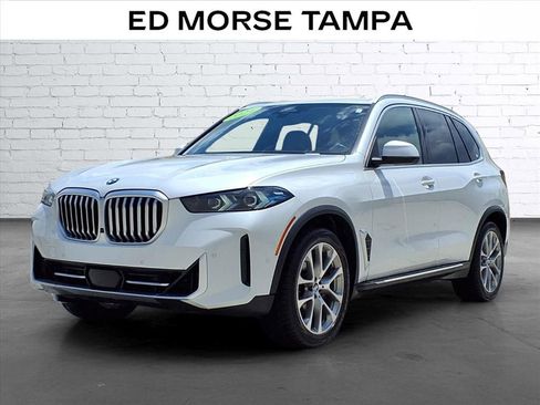 Used 2024 BMW X5 xDrive40i AWD/4WD image 1