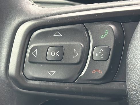 Used 2022 Jeep Wrangler Unlimited Sport AWD/4WD image 23