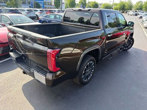 Used 2023 Toyota Tundra Limited AWD/4WD image 7