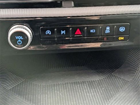 Used 2025 Ford Explorer ST-Line w/ ST-Line Street Pack image 22