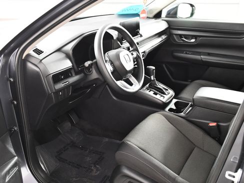 Used 2025 Honda CR-V EX image 2