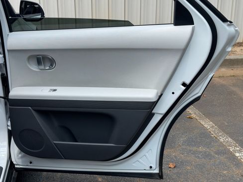 Used 2022 Hyundai Ioniq 5 SE RWD image 43