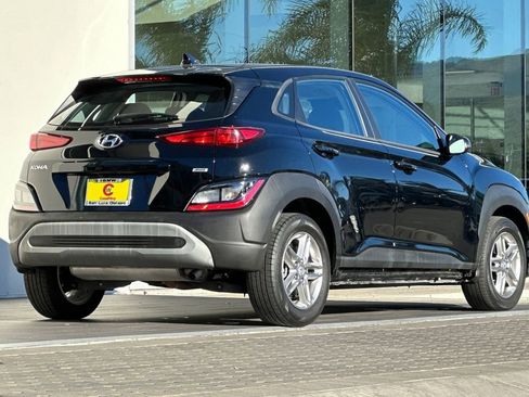 Used 2023 Hyundai Kona SE image 3