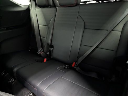 New 2026 Chevrolet Traverse Z71 w/ Enhanced Driving Package image 16