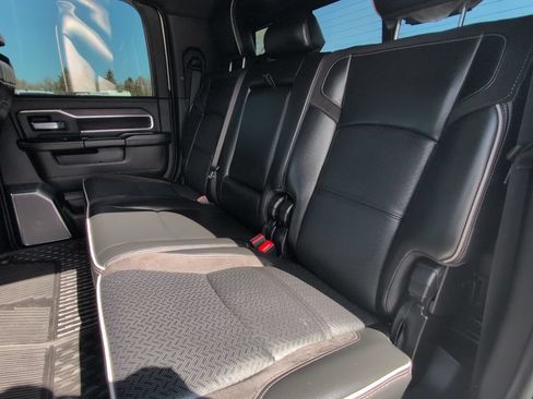 Used 2025 RAM 3500 Laramie AWD/4WD image 25