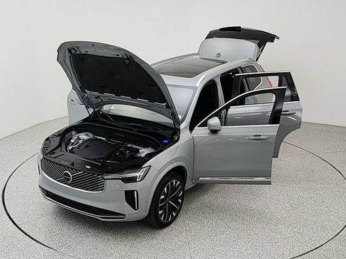 Certified 2026 Volvo XC90 B6 Plus AWD/4WD image 39