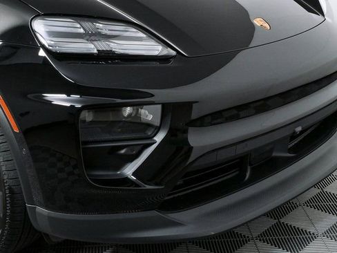 New 2026 Porsche Macan Electric image 37