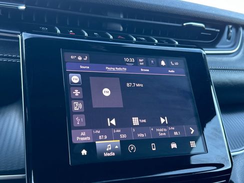 New 2025 Jeep Grand Cherokee Laredo X w/ Luxury Tech Group I image 18