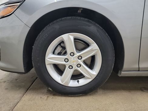 Used 2024 Chevrolet Malibu LT FWD image 15